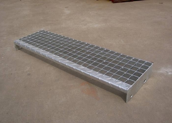 Китай Полученные контракт шаги гальванизированные модой стальные, различный тип шаги лестницы металла поставщик